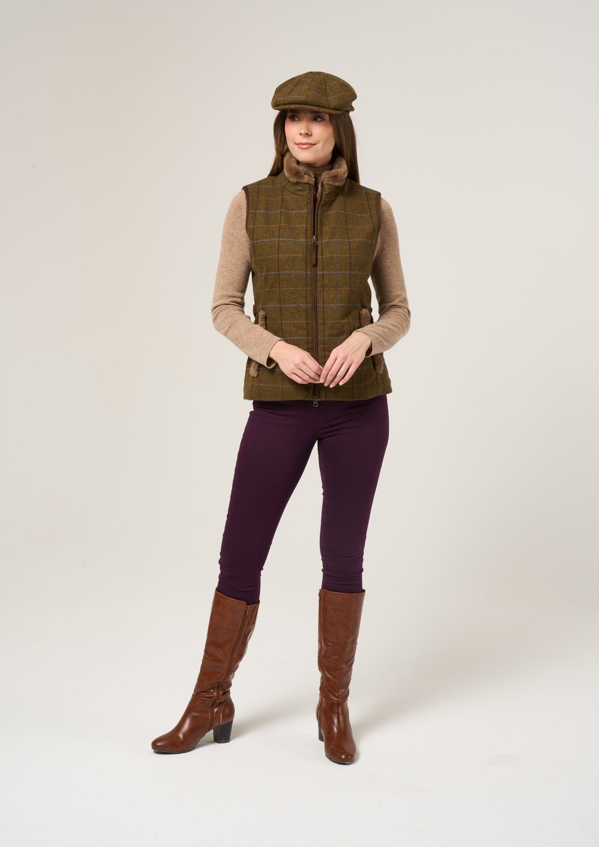 Combrook Ladies Tweed Gilet In Hazel