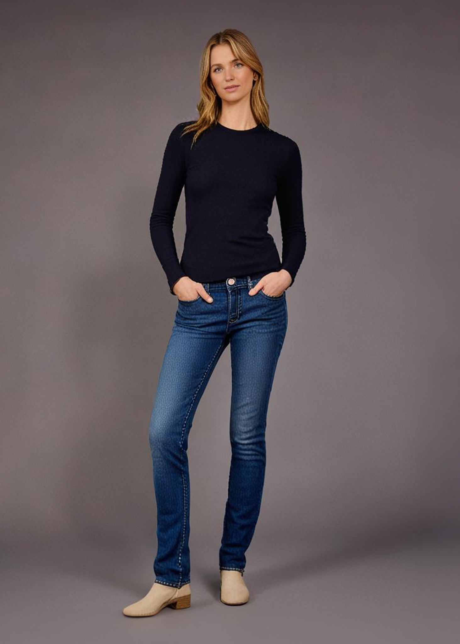 Freya Cotton Cashmere Crew Neck Jumper In Dark Navy