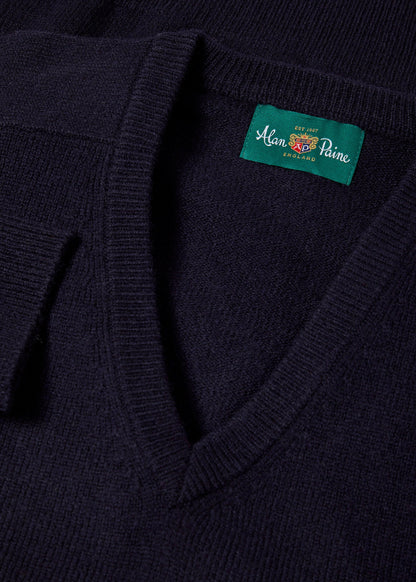 Hampshire Lambswool Saddle Shoulder Navy Jumper