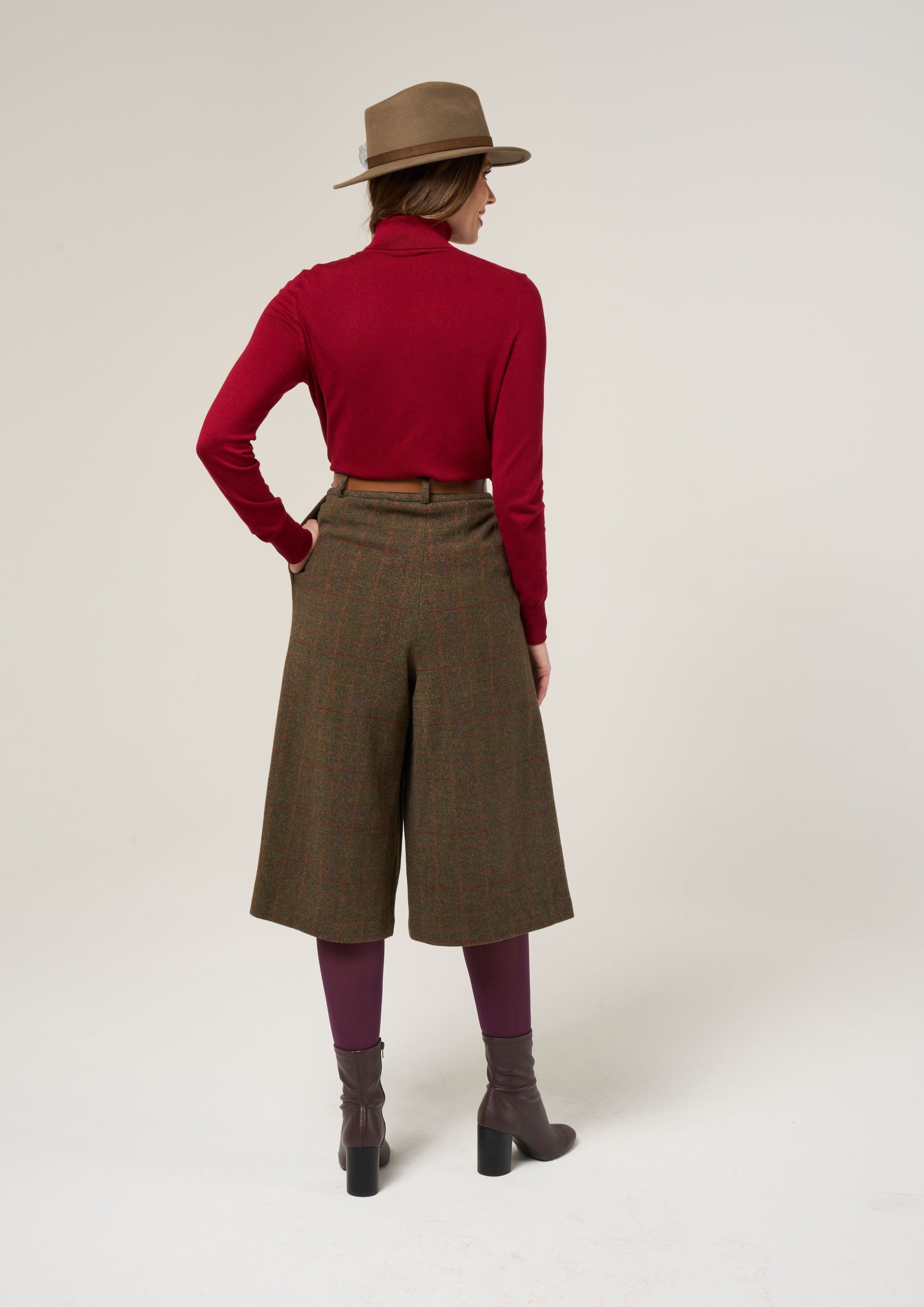 Surrey Ladies Tweed Culottes In Hemlock